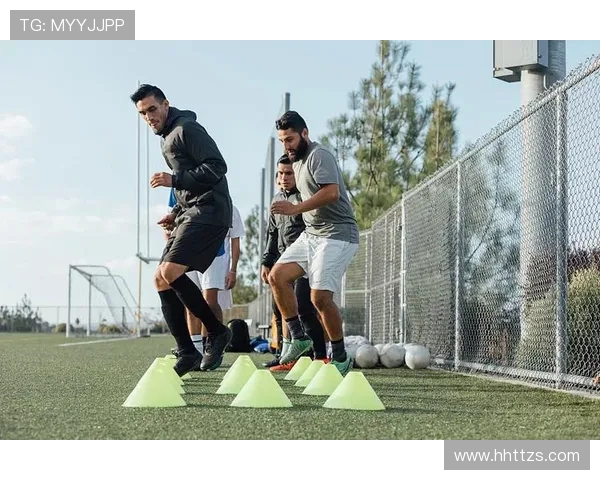 足球运动员的多任务训练与技术应用